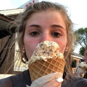 Meet your Posher, Natalie